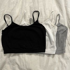 Set of 3 tank tops